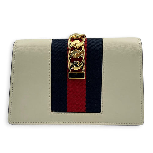 Sylvie Wallet On Chain White in Calfskin, Gold hardware