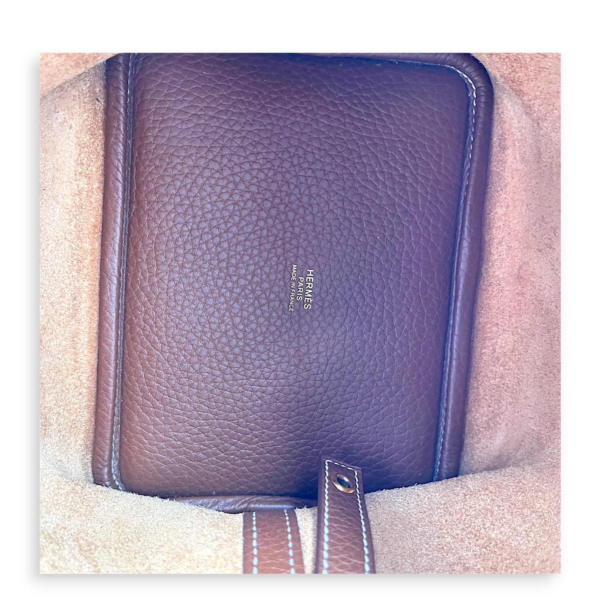 Picotin 18 Gold Top Handle Bag in Clemence, Gold hardware