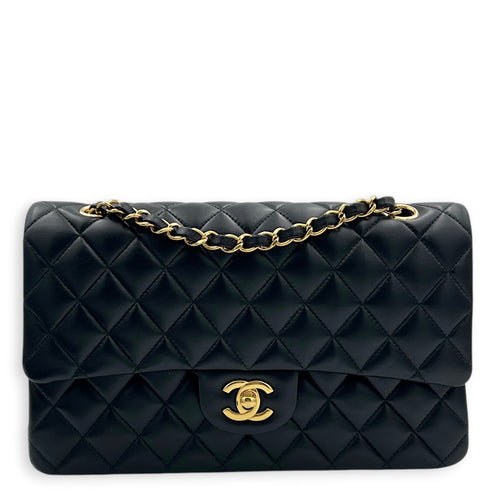 Classic Double Flap Shoulder Bag Medium Black in Lambskin, Gold hardware