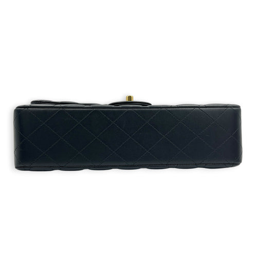 Classic Double Flap Shoulder Bag Medium Black in Lambskin, Gold hardware