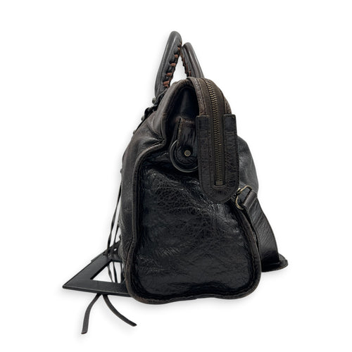 City Medium Brown Shoulder Bag in Lambskin, Ruthenium hardware