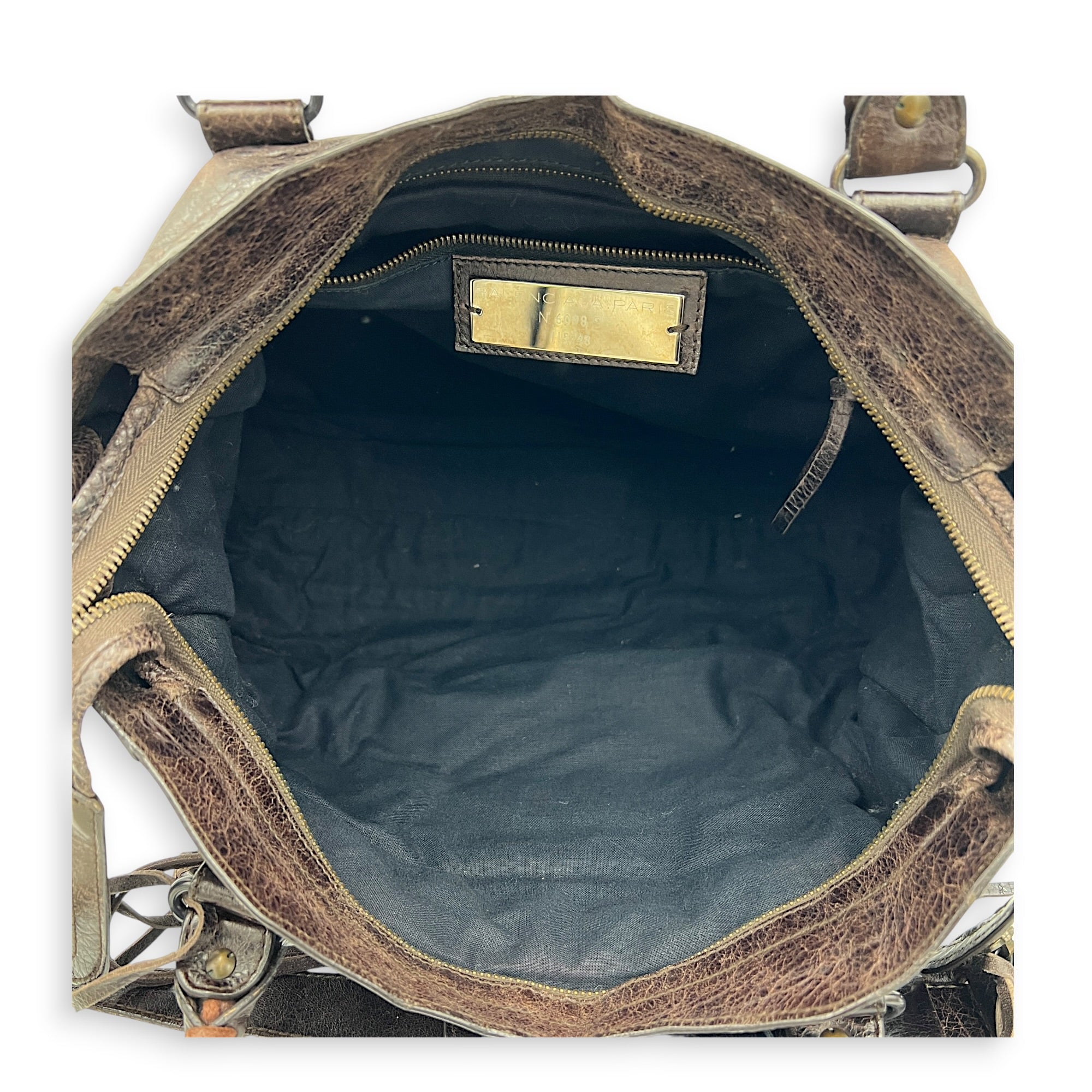 City Medium Brown Shoulder Bag in Lambskin, Ruthenium hardware