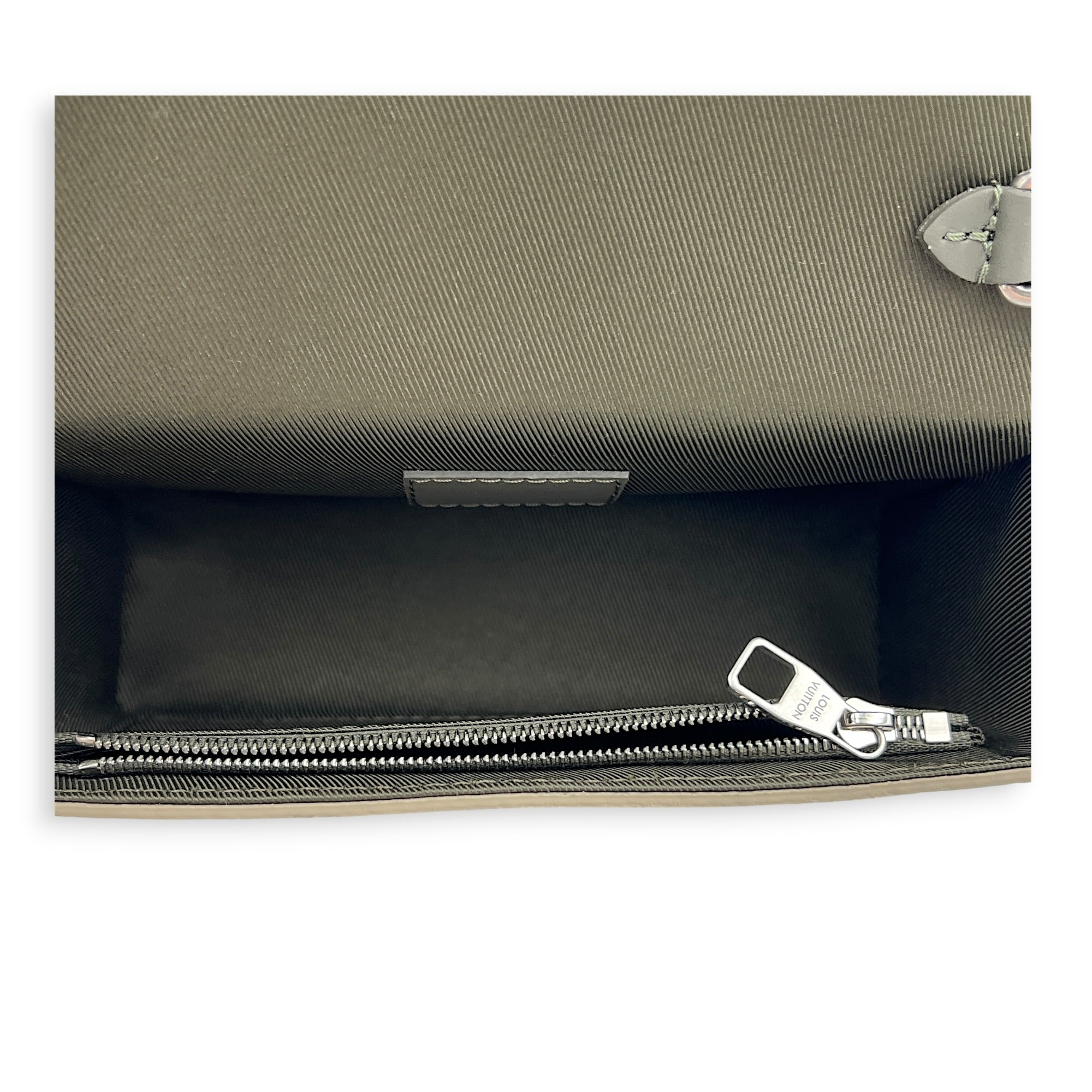 Steamer Damoflage D16 Crossbody Bag in Coated Canvas, Silver hardware