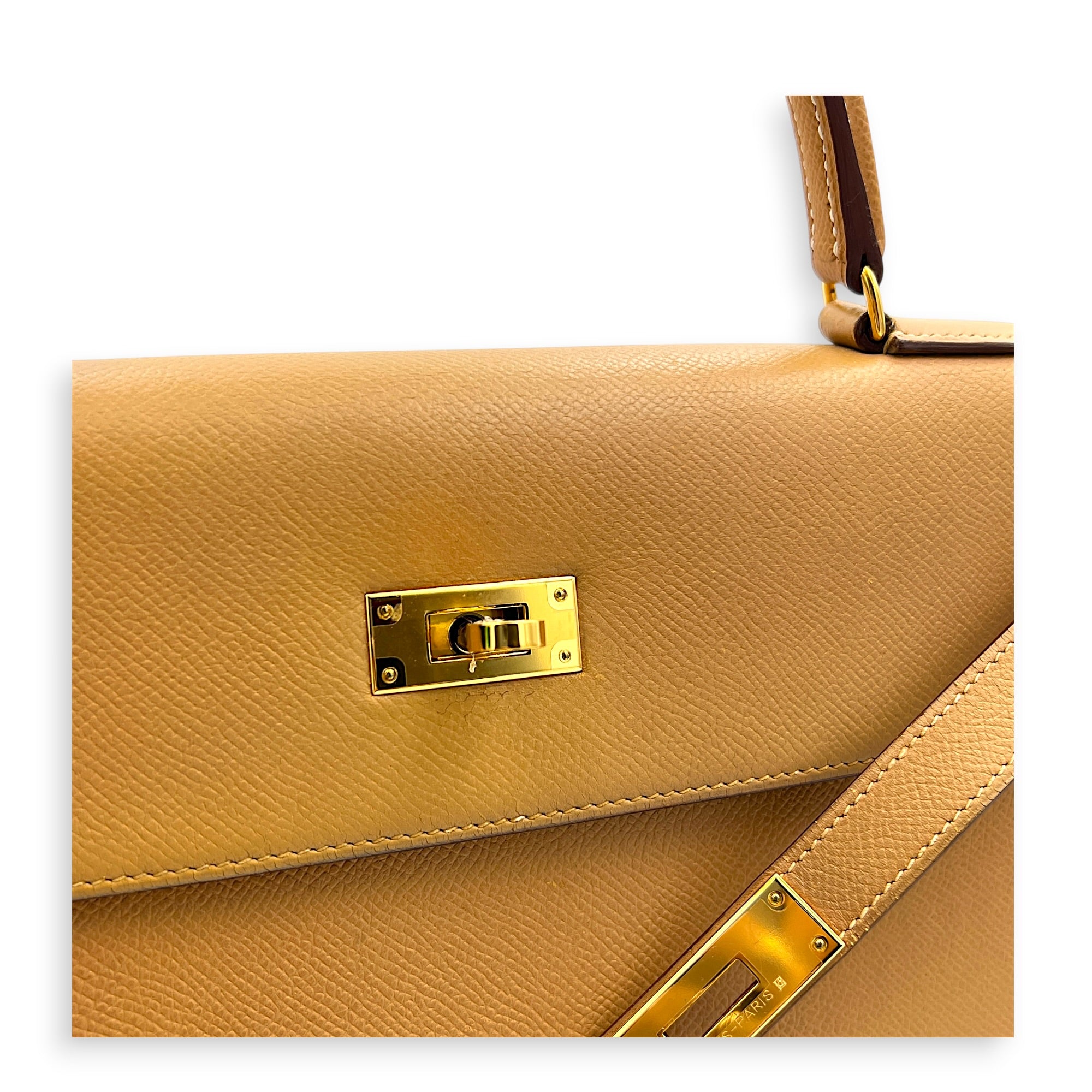Sellier Kelly 32 Naturel Courchevel (Recoloured) Top Handle Bag in Epsom, Gold hardware