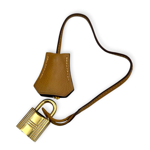 Sellier Kelly 32 Naturel Courchevel (Recoloured) Top Handle Bag in Epsom, Gold hardware