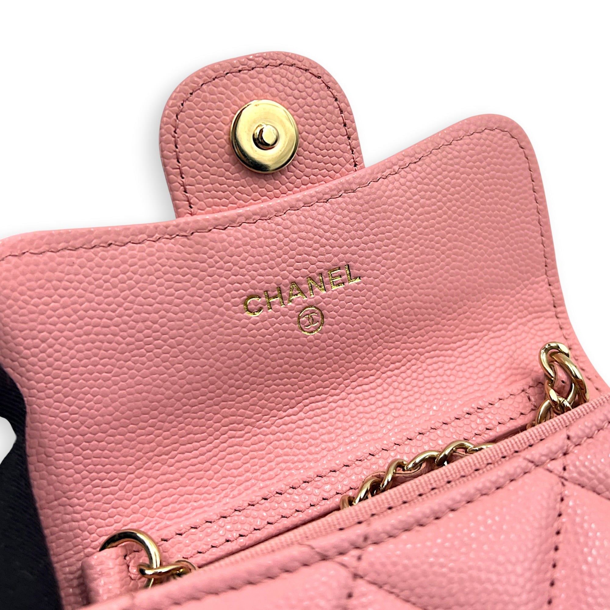 CC Pink Wallet On Chain in Caviar Leather, Gold hardware