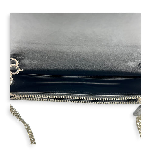 Kate Tassle Wallet On Chain Noir in Crocodile Embossed Calfskin, Silver hardware