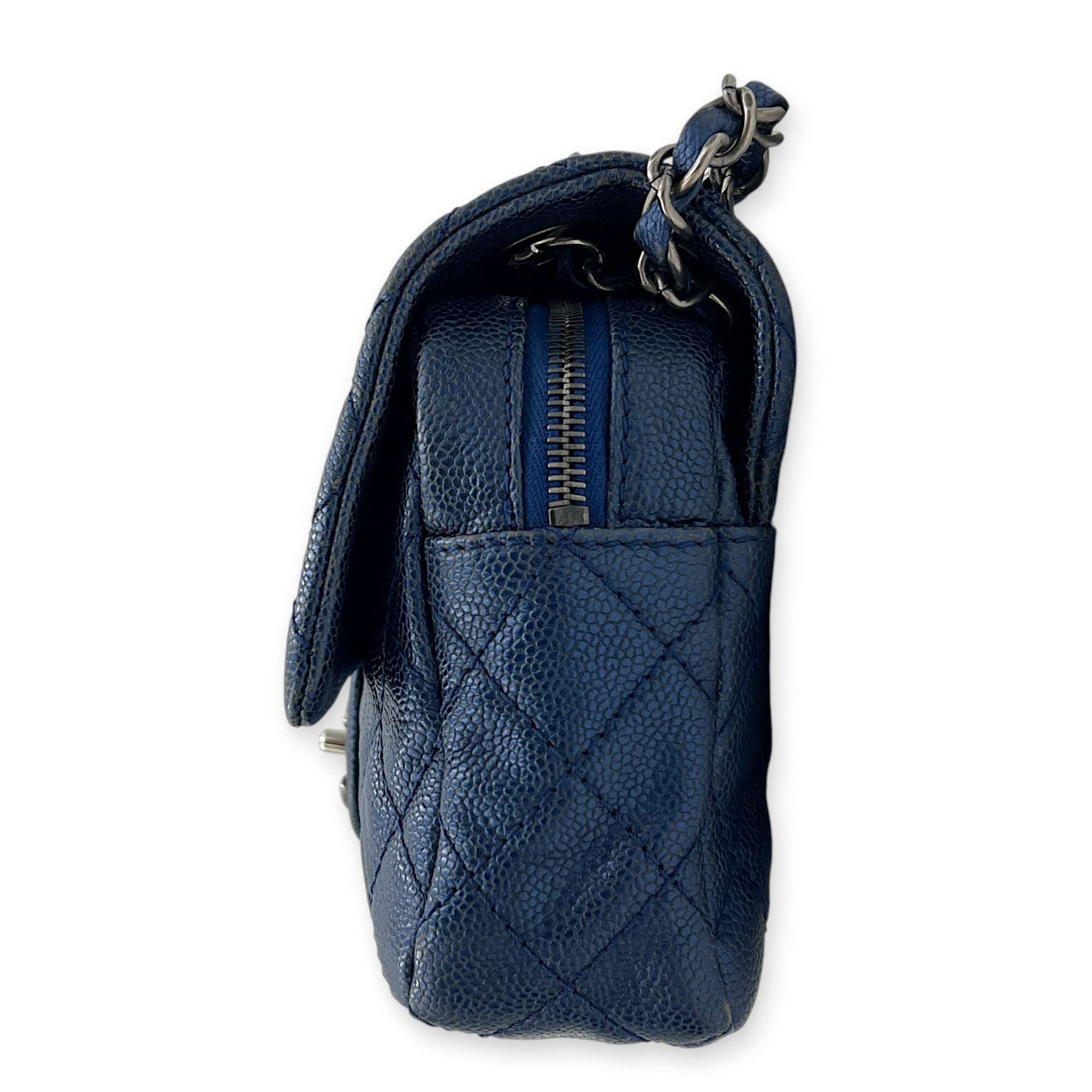 Easy Flap Blue Shoulder Bag in Caviar Leather, Ruthenium hardware