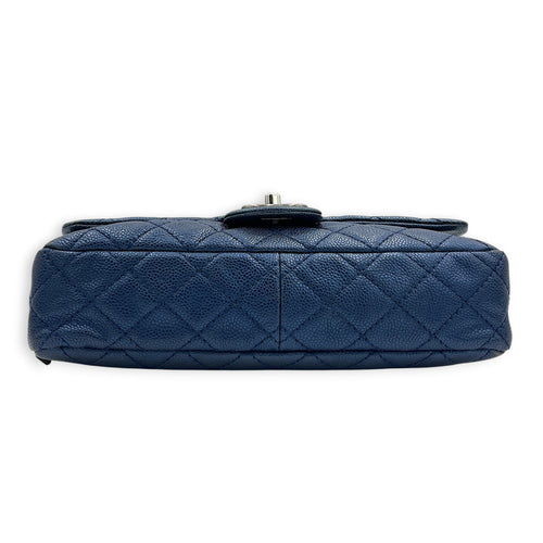 Easy Flap Blue Shoulder Bag in Caviar Leather, Ruthenium hardware