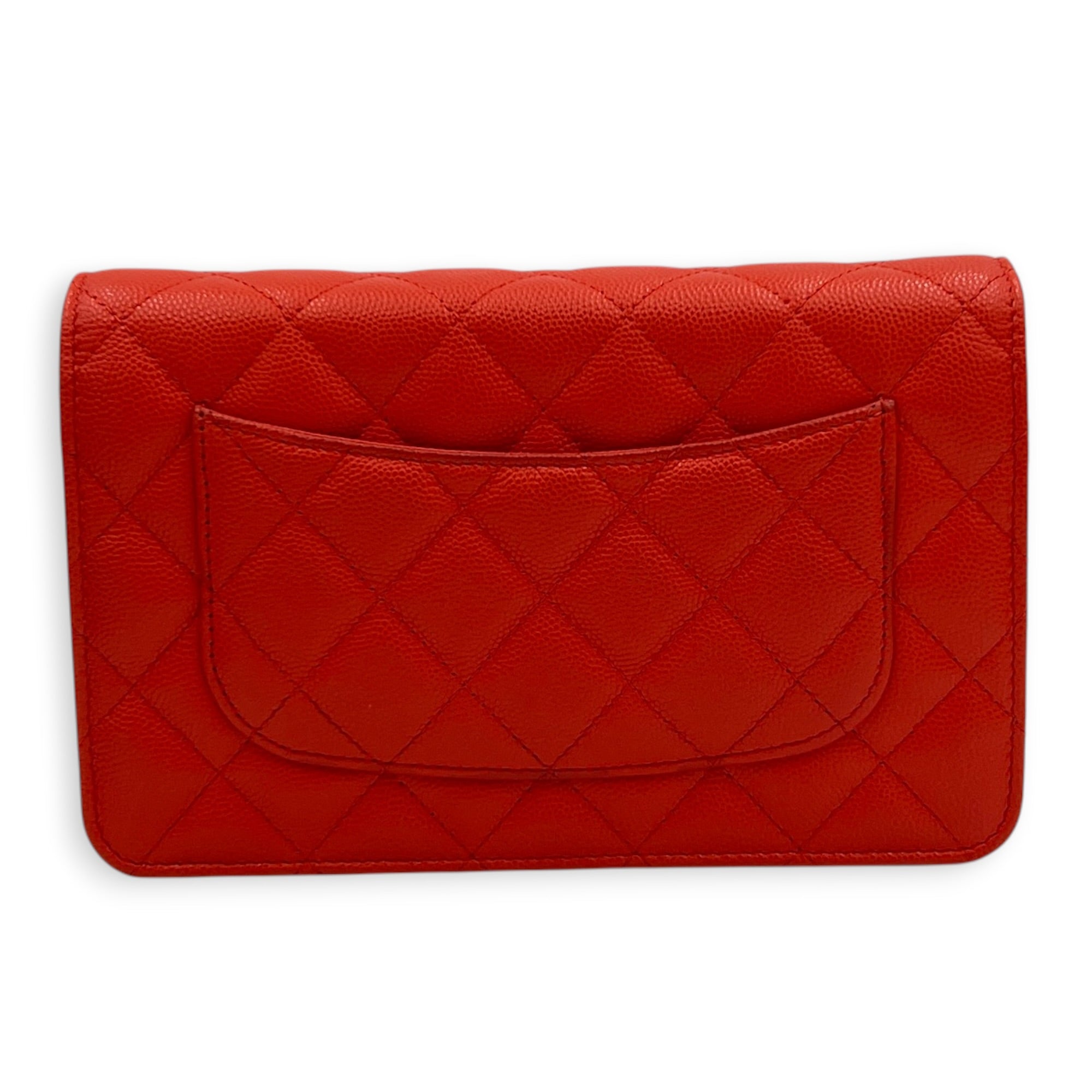 Classic Red Wallet On Chain in Caviar Leather, Gold hardware