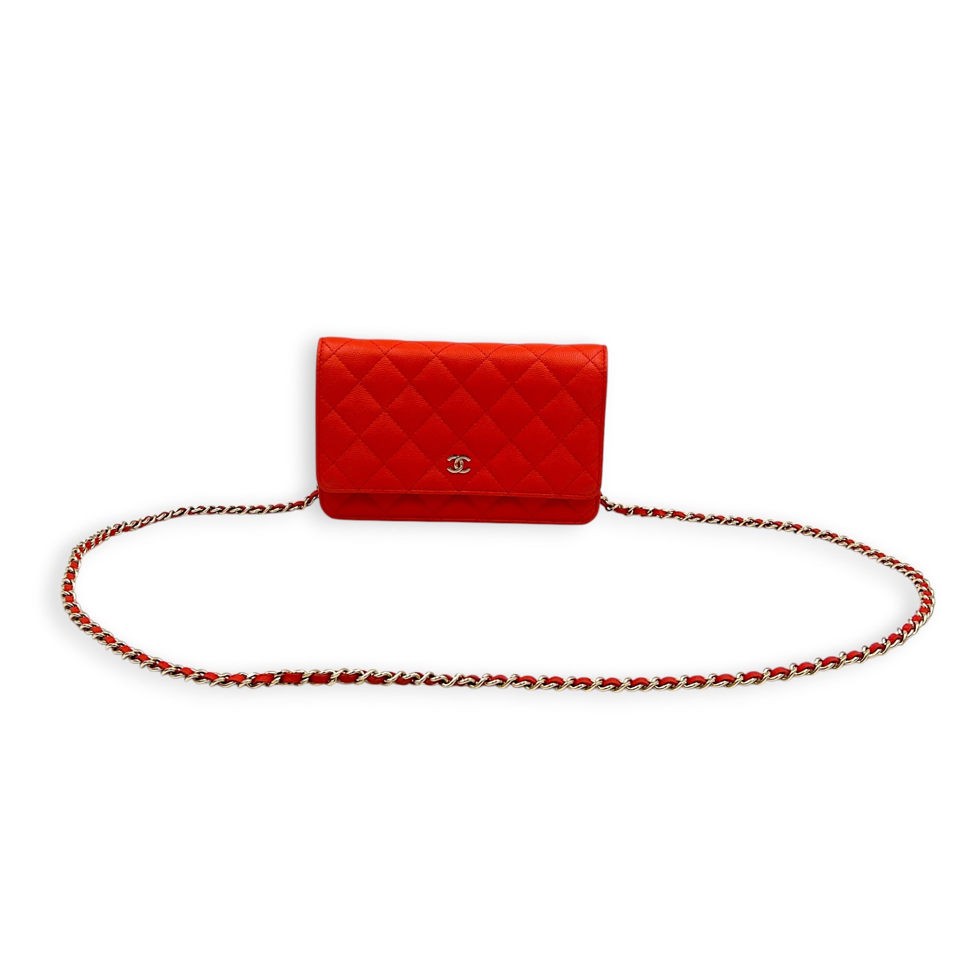 Classic Red Wallet On Chain in Caviar Leather, Gold hardware