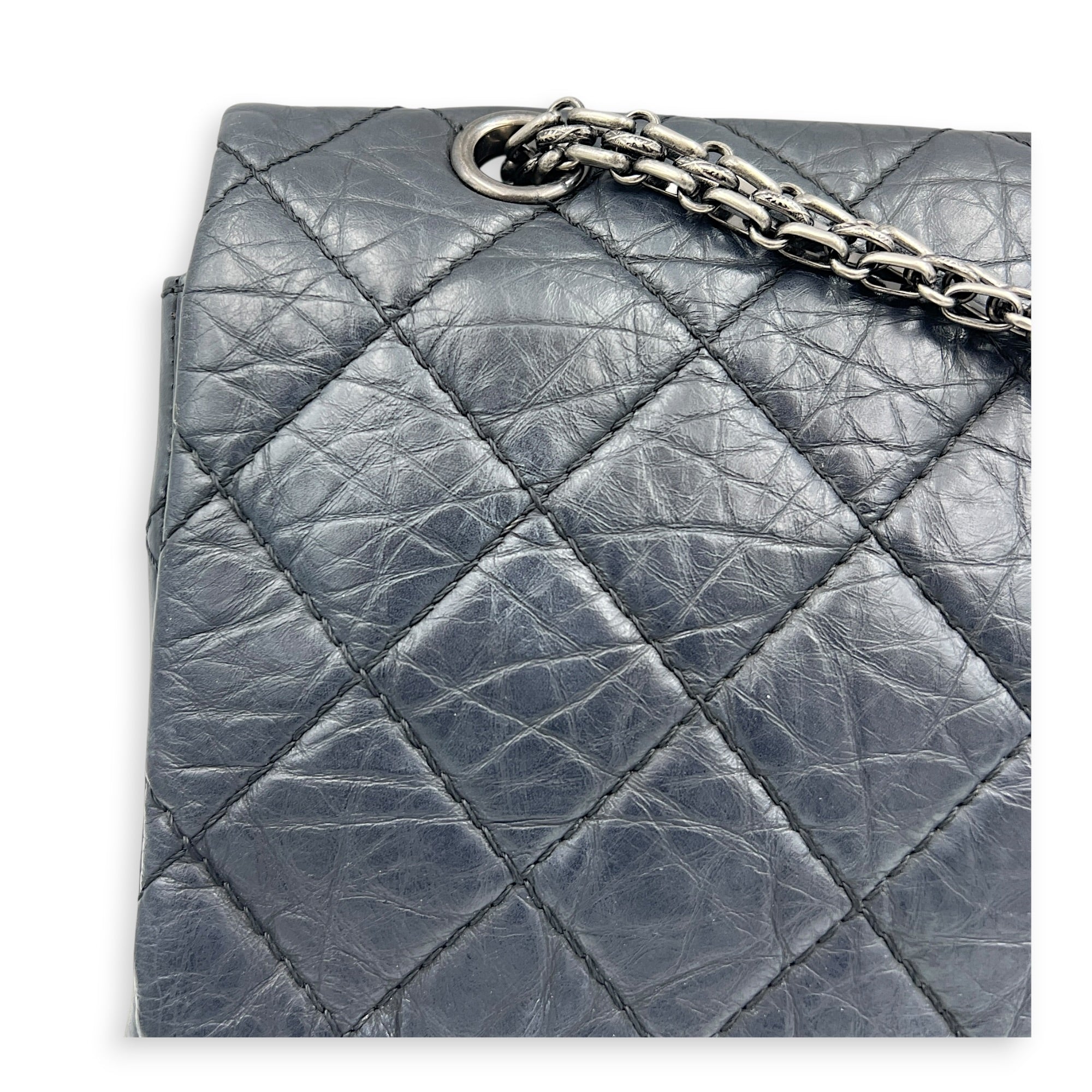 2.55 Shoulder Bag Grey in Distressed Leather, Ruthenium hardware