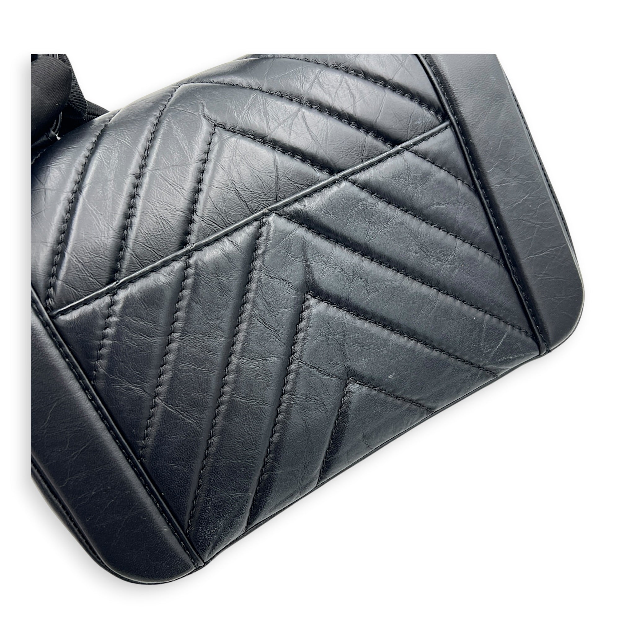 CC Chevron Black Top Handle Bag in Calfskin, Gold hardware
