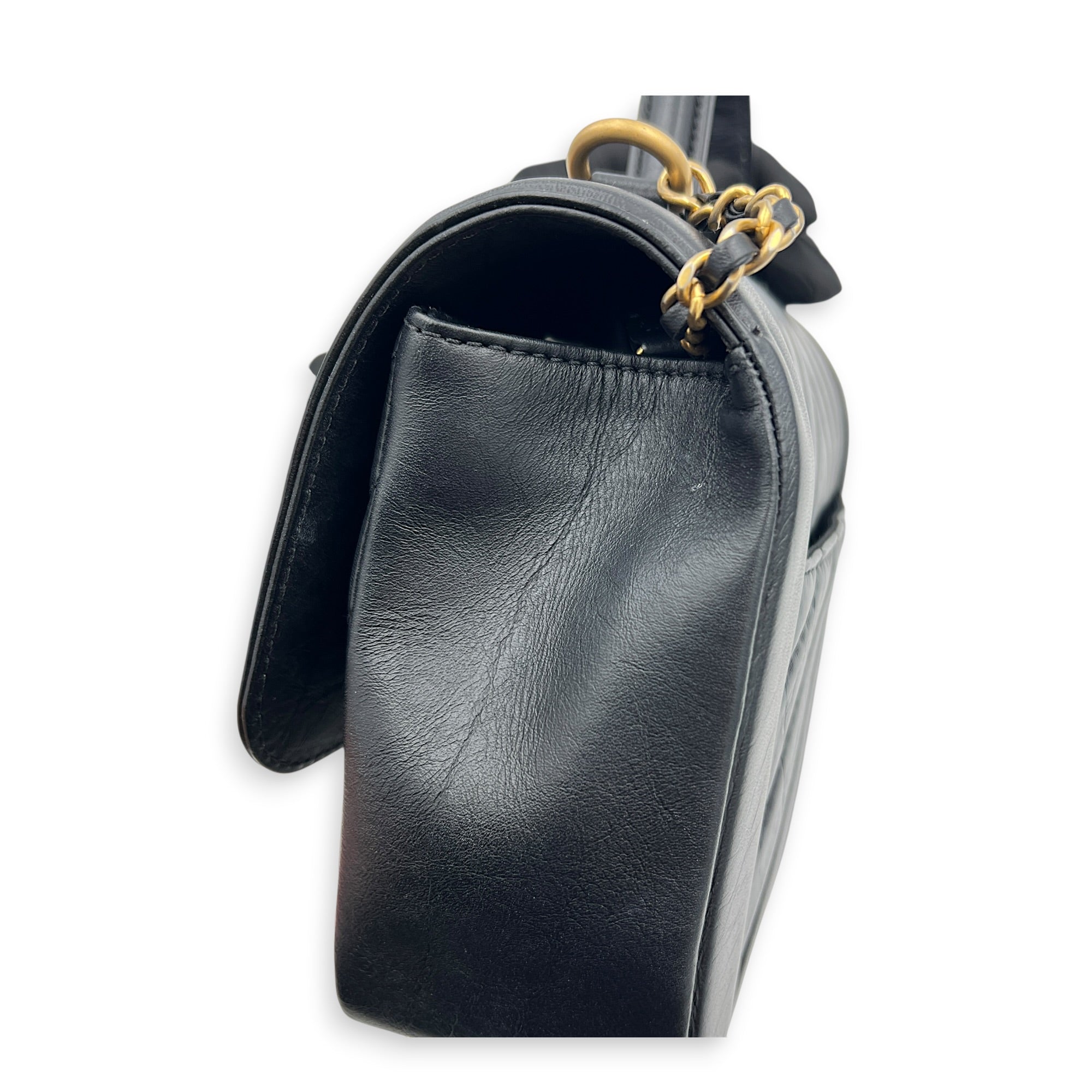 CC Chevron Black Top Handle Bag in Calfskin, Gold hardware
