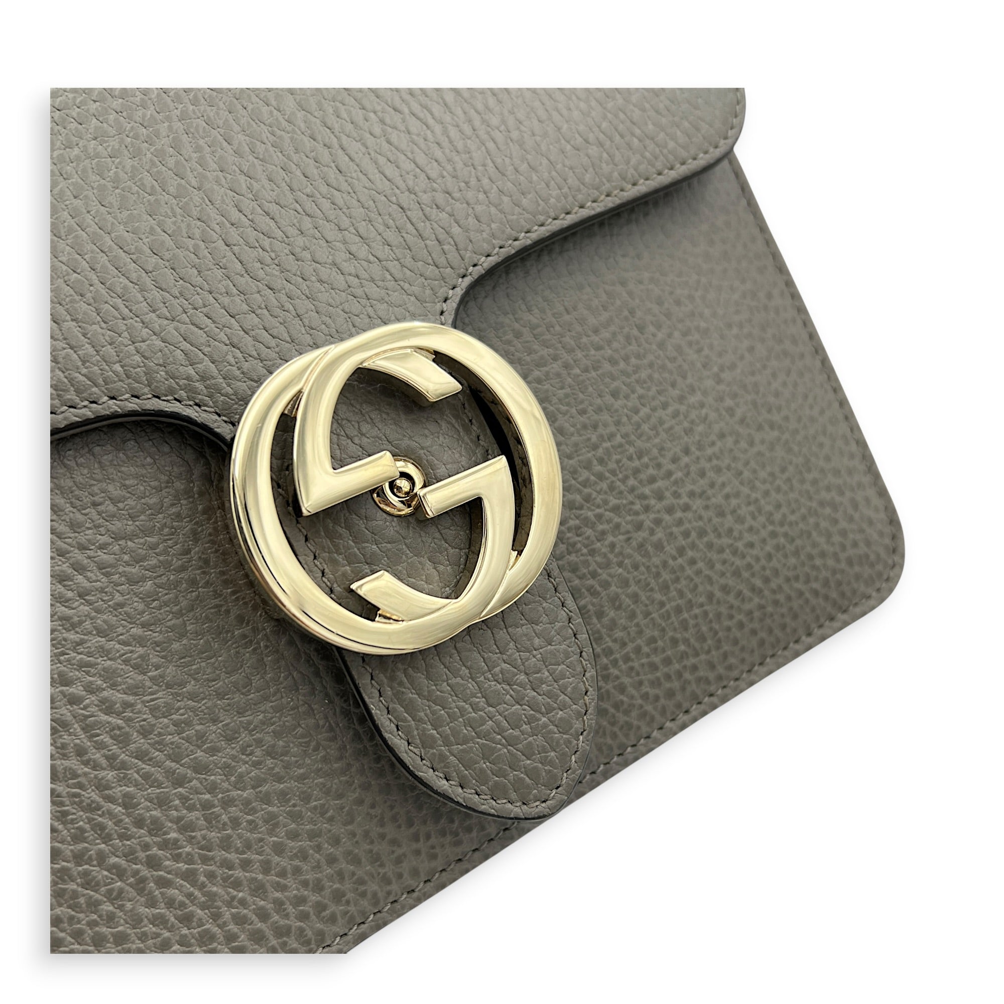 Interlocking G Shoulder Bag Grey in Calfskin, Gold hardware