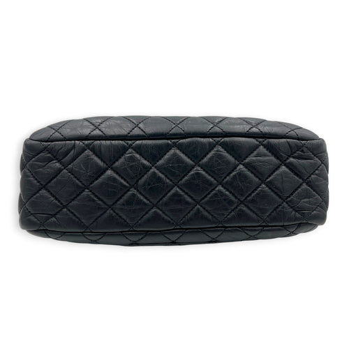 Reissue Camera Shoulder Bag Black in Calfskin, Gold hardware