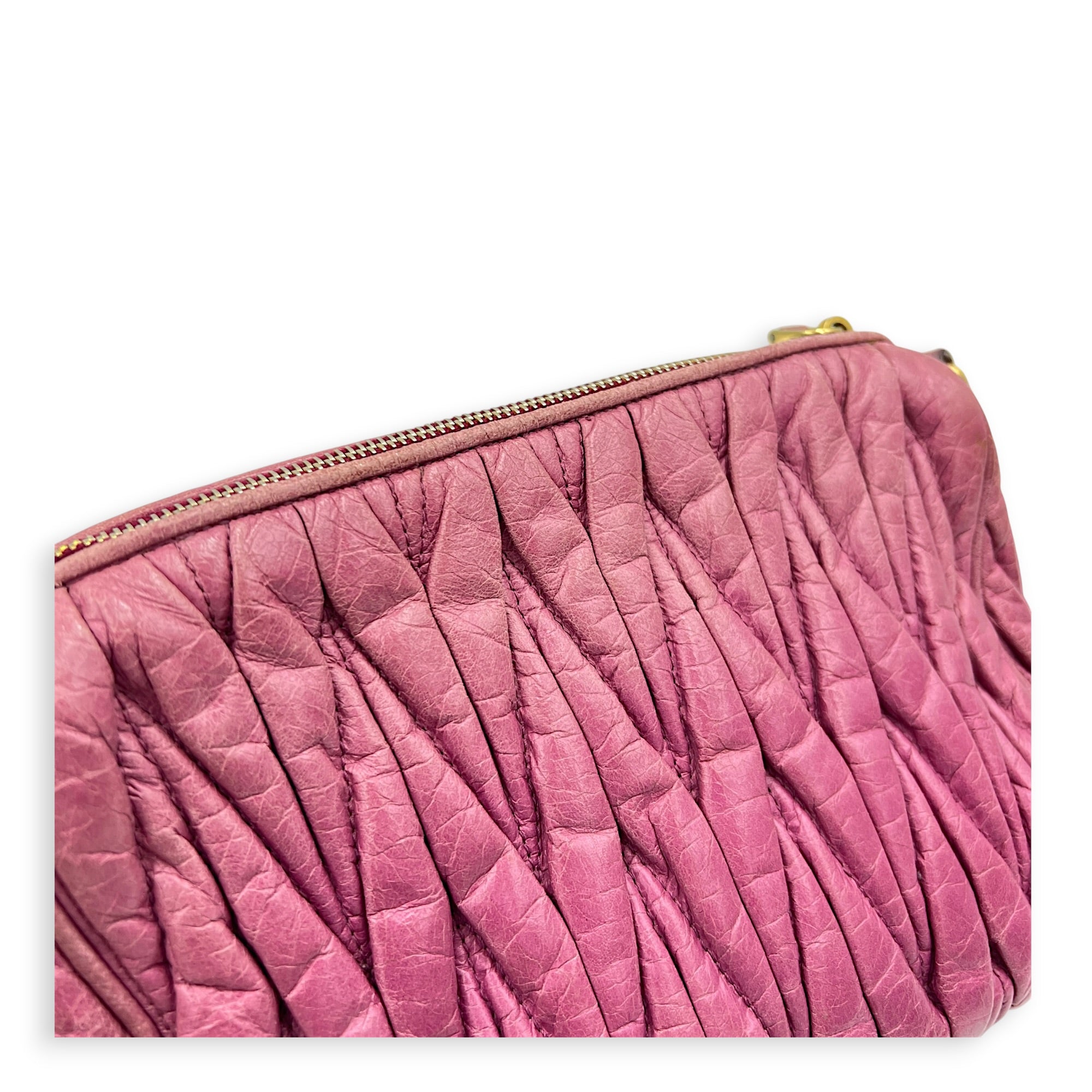 Matelassé Pink Shoulder Bag in Calfskin, Gold hardware