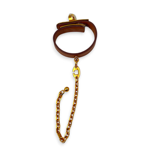 Kelly Brown in Swift, Gold hardware