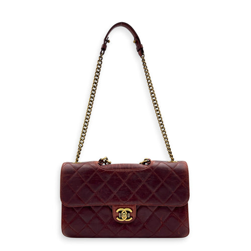 Perfect Edge Shoulder Bag Red in Calfskin, Gold hardware