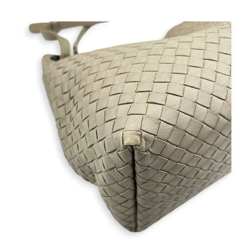 Intrecciato Shoulder Bag Grey in Intrecciato Leather, Gunmetal hardware