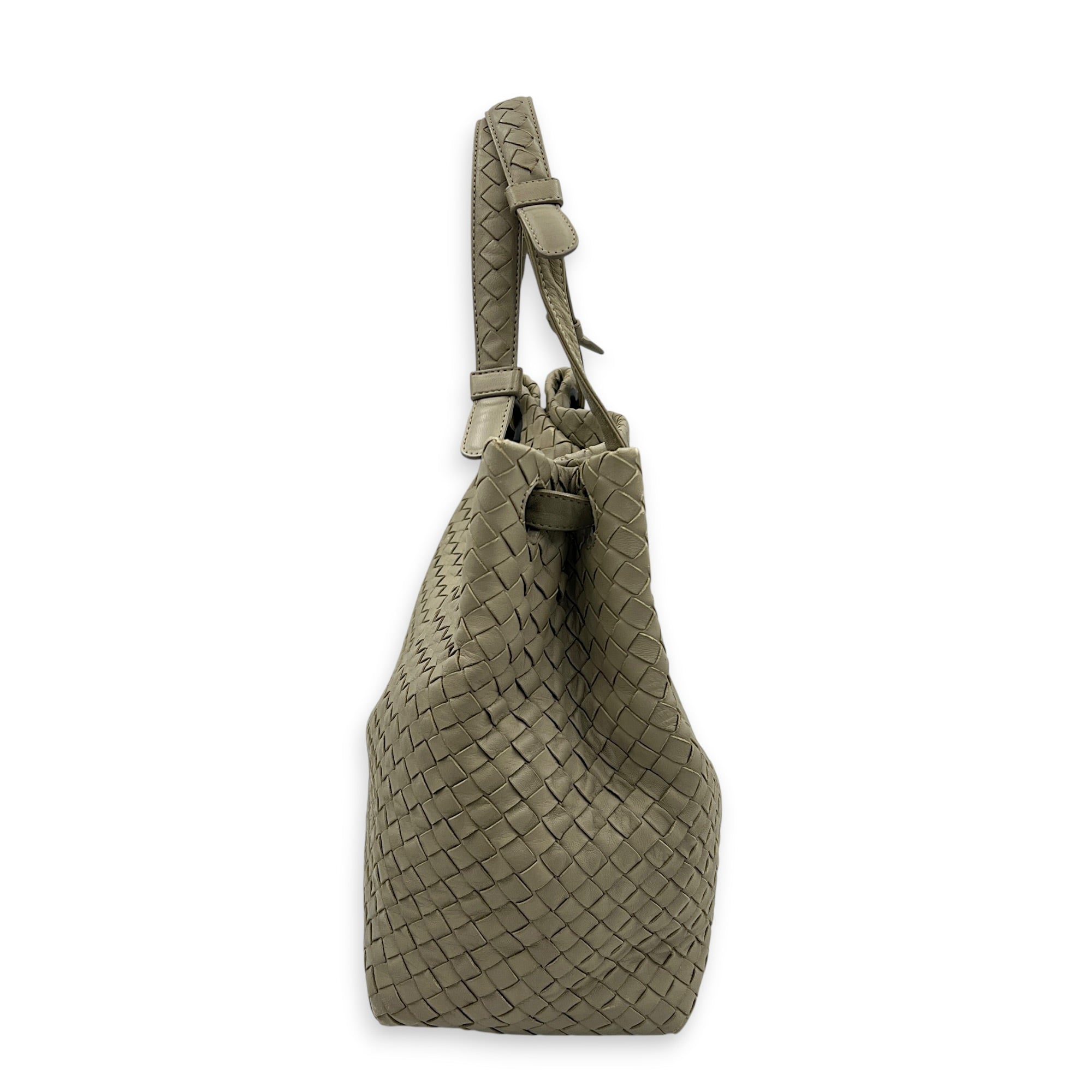 Intrecciato Shoulder Bag Grey in Intrecciato Leather, Gunmetal hardware
