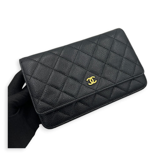 CC Wallet On Chain Black in Caviar Leather, Gold hardware