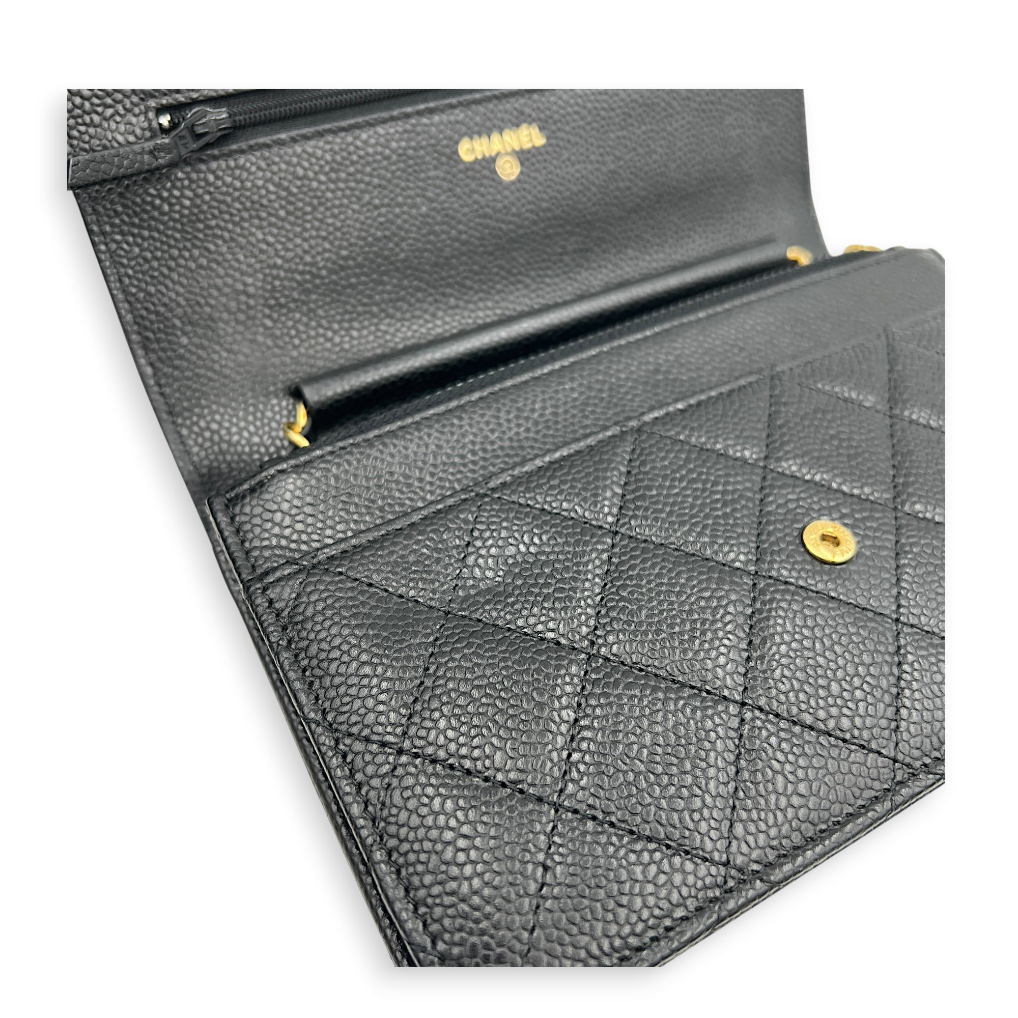 CC Wallet On Chain Black in Caviar Leather, Gold hardware