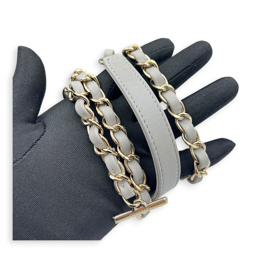 Trendy CC Medium Grey Shoulder Bag in Lambskin, Gold hardware