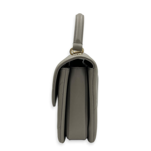 Trendy CC Medium Grey Shoulder Bag in Lambskin, Gold hardware