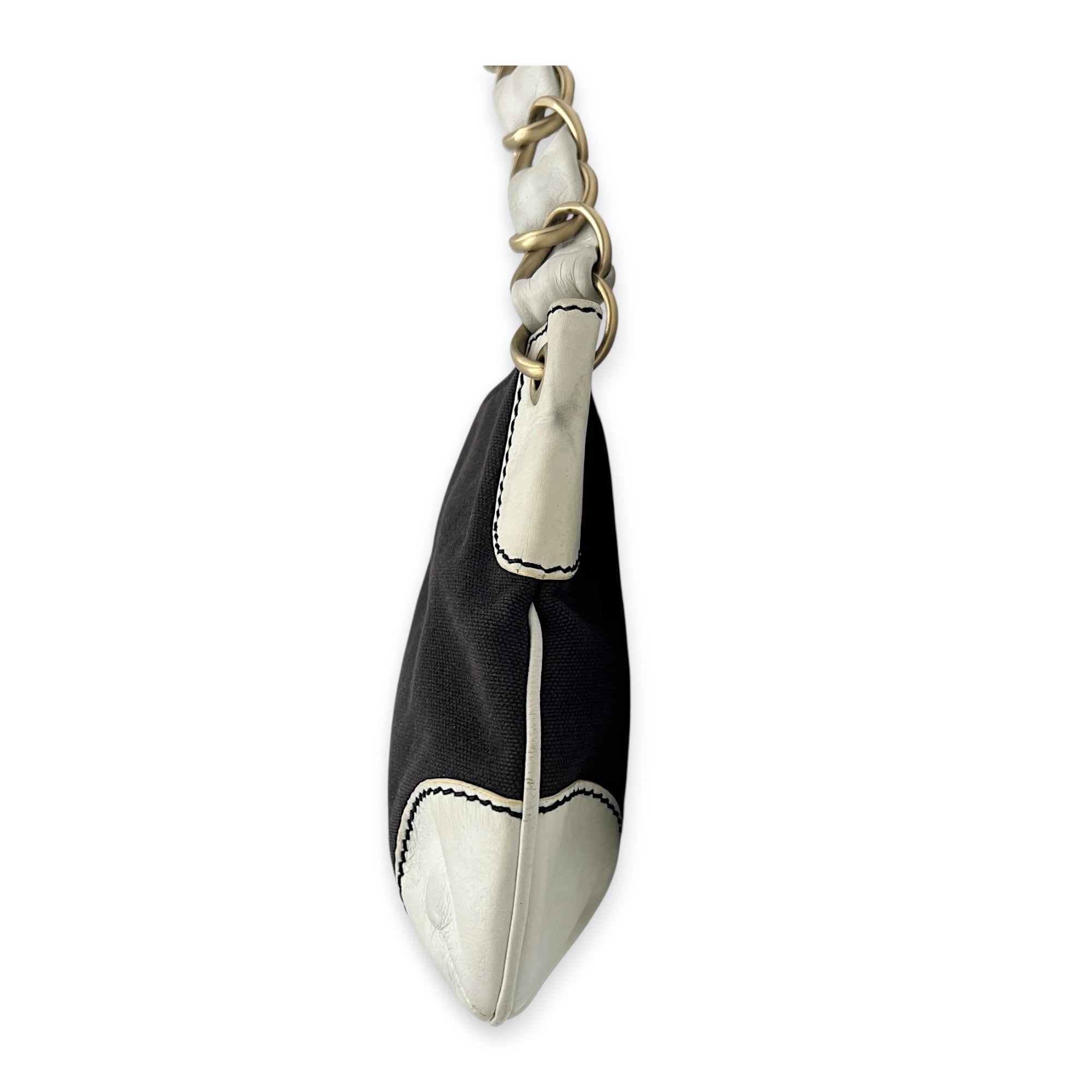 Olsen CC Chain Black Shoulder Bag in Canvas, Gold hardware