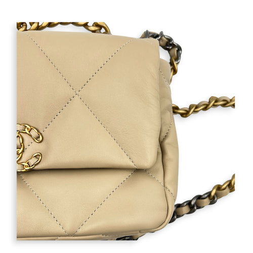 C19 Shoulder Bag Small Beige in Lambskin, Mixed hardware