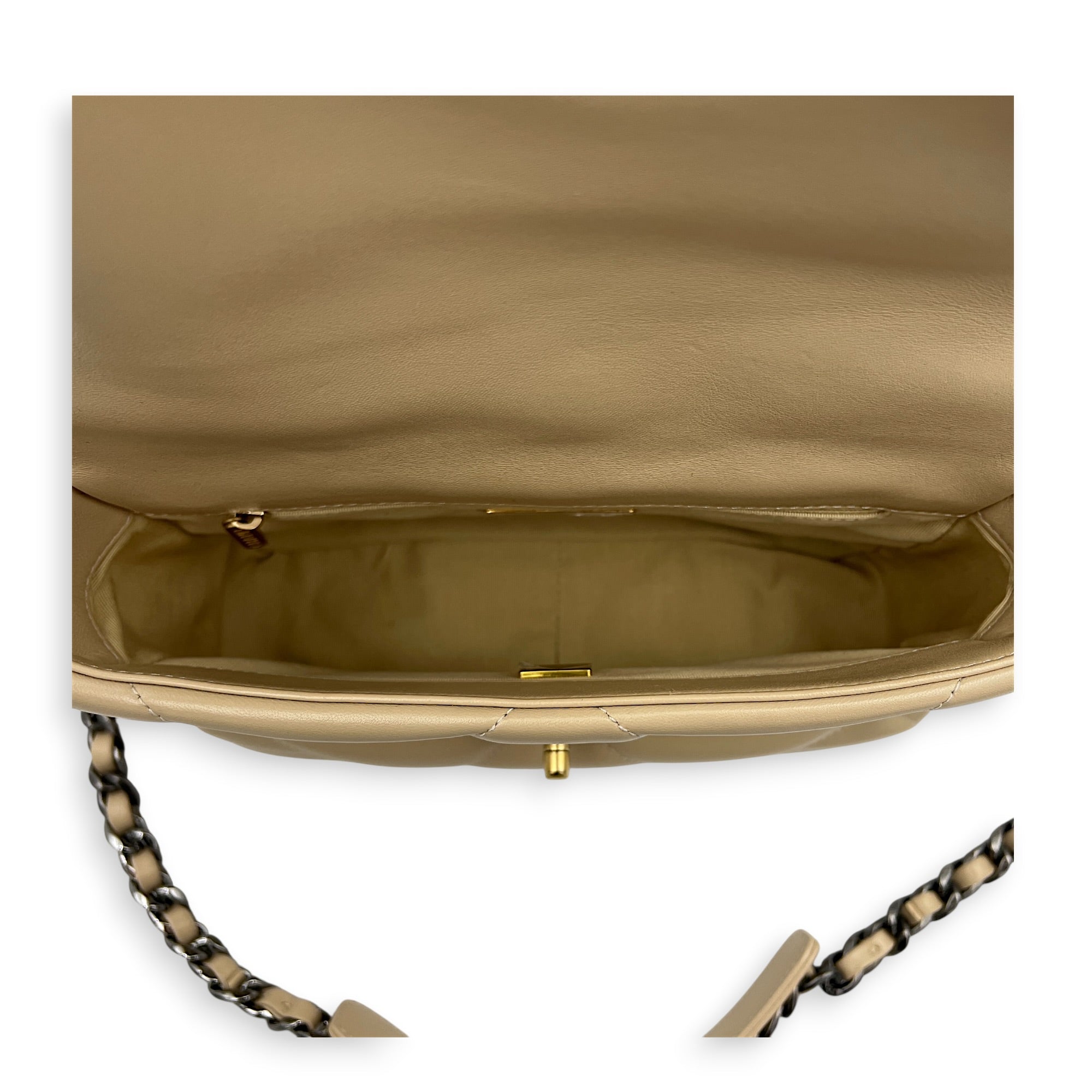 C19 Shoulder Bag Small Beige in Lambskin, Mixed hardware