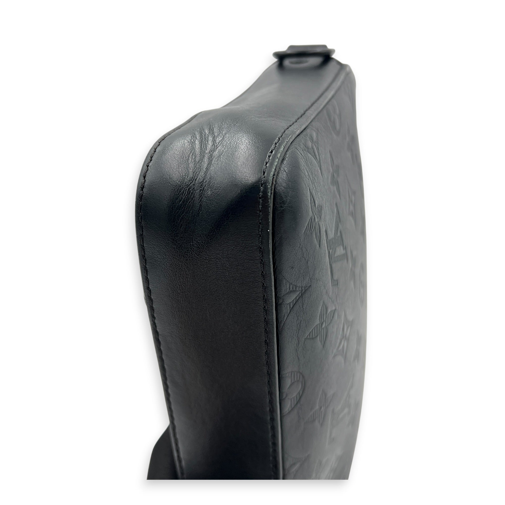 Duo Messenger Black in Calfskin, Monochrome hardware