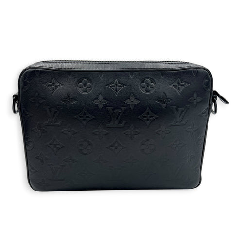 Duo Messenger Black in Calfskin, Monochrome hardware