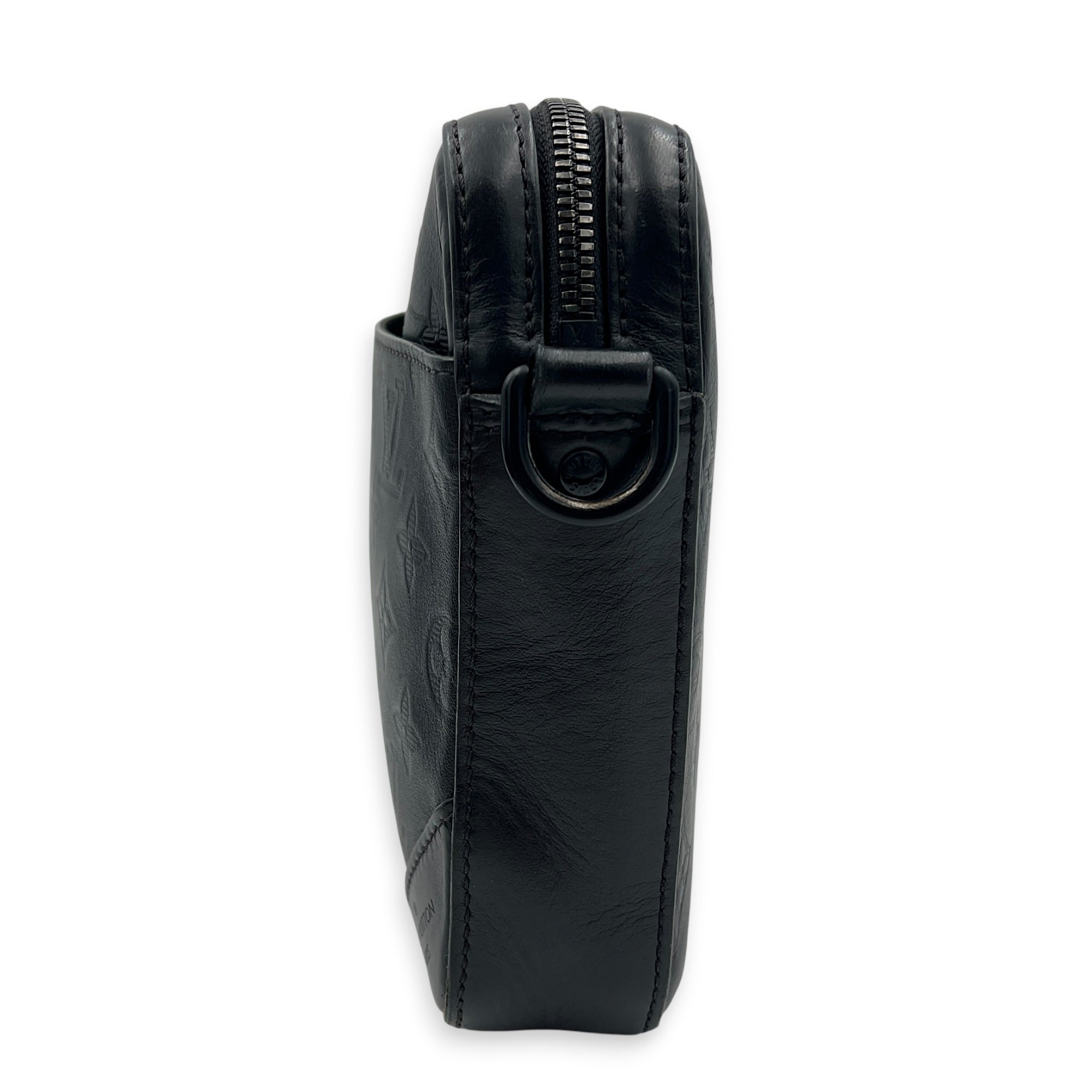 Duo Messenger Black in Calfskin, Monochrome hardware