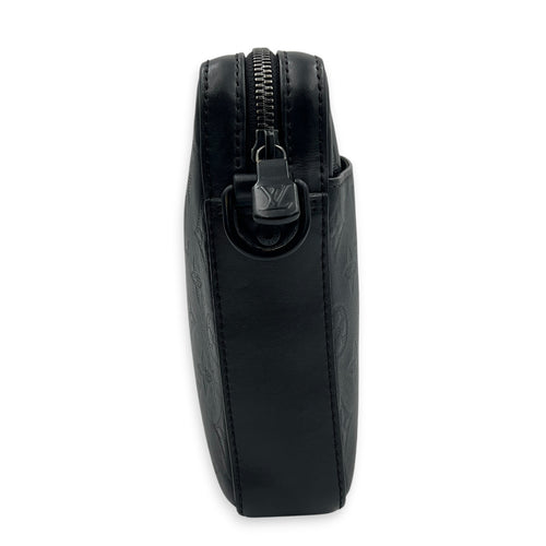 Duo Messenger Black in Calfskin, Monochrome hardware