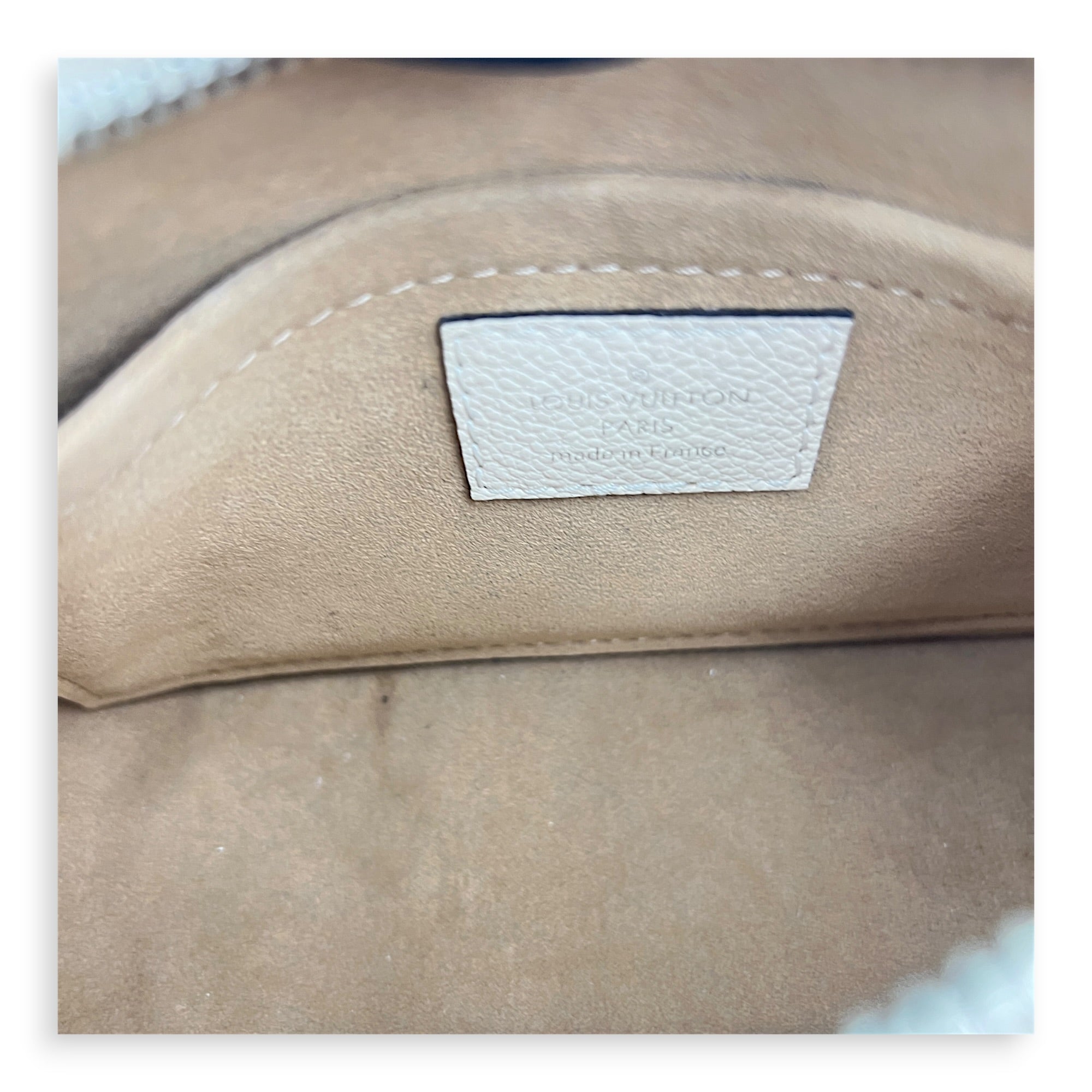 Marellini Shoulder Bag White in Epi Leather, Silver hardware