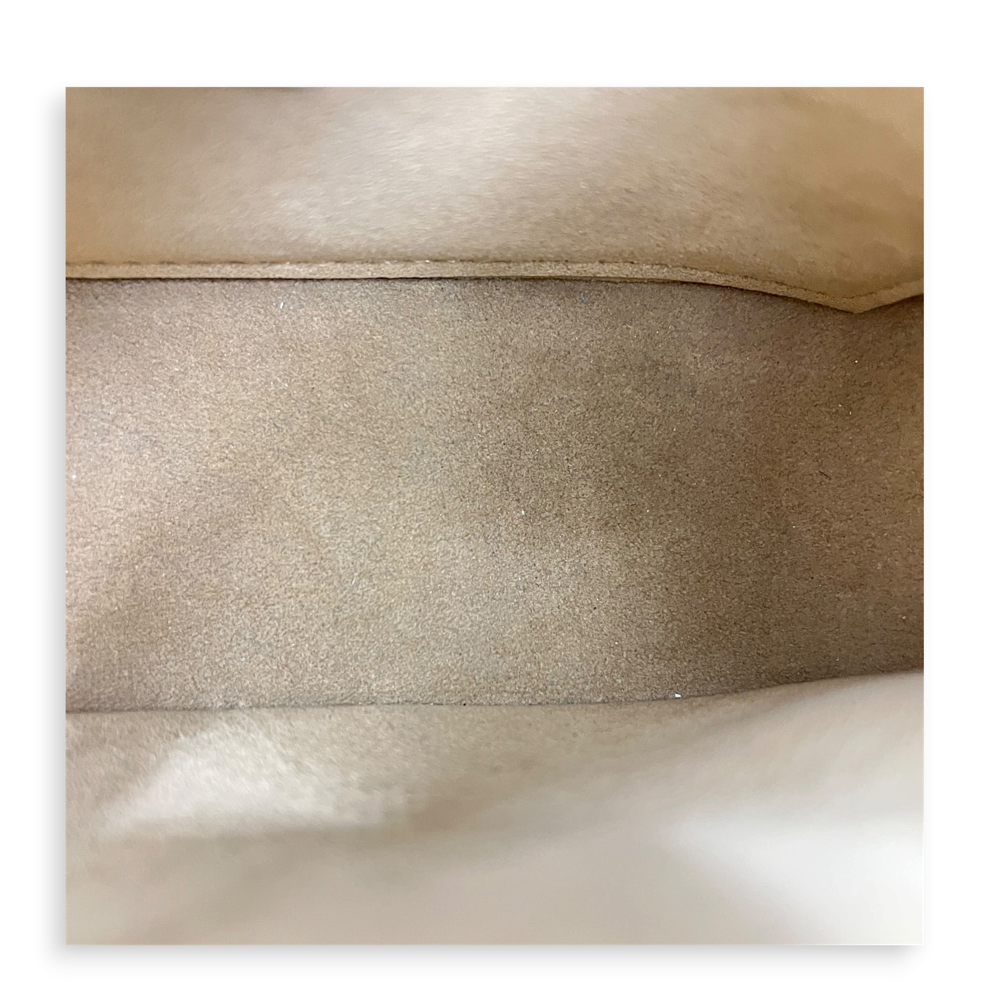 Marellini Shoulder Bag White in Epi Leather, Silver hardware