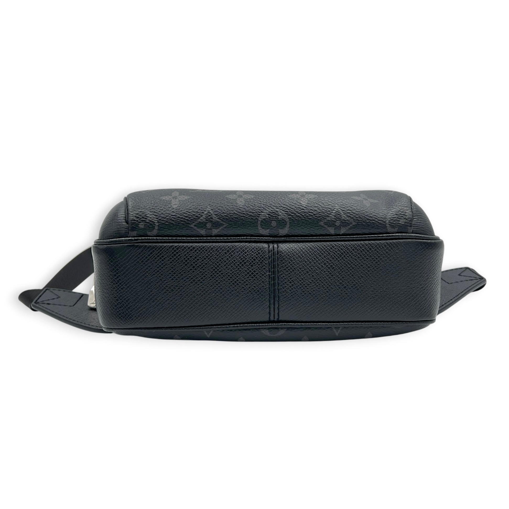 Outdoor Bumbag Monogram Eclipse Belt Bag in, Silver hardware