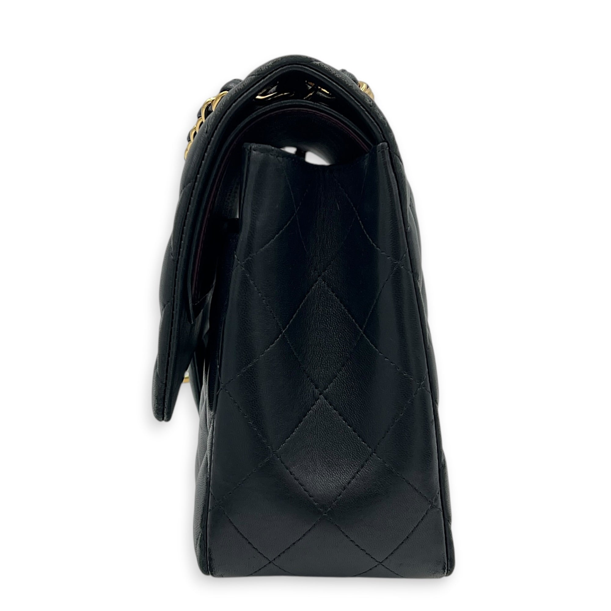 Classic Double Flap Shoulder Bag Jumbo Black in Lambskin, Gold hardware