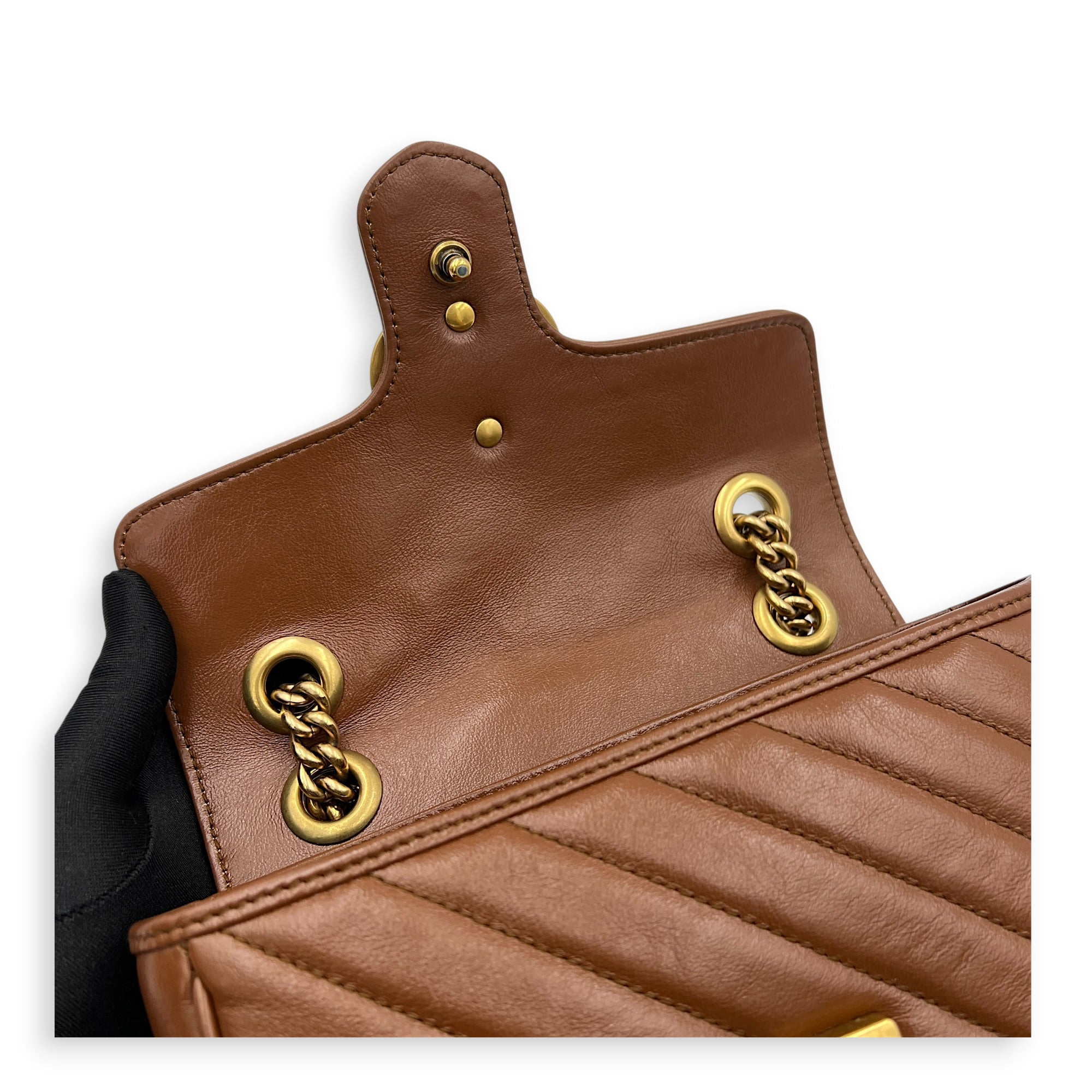 GG Marmont Shoulder Bag Brown in Calfskin, Gold hardware