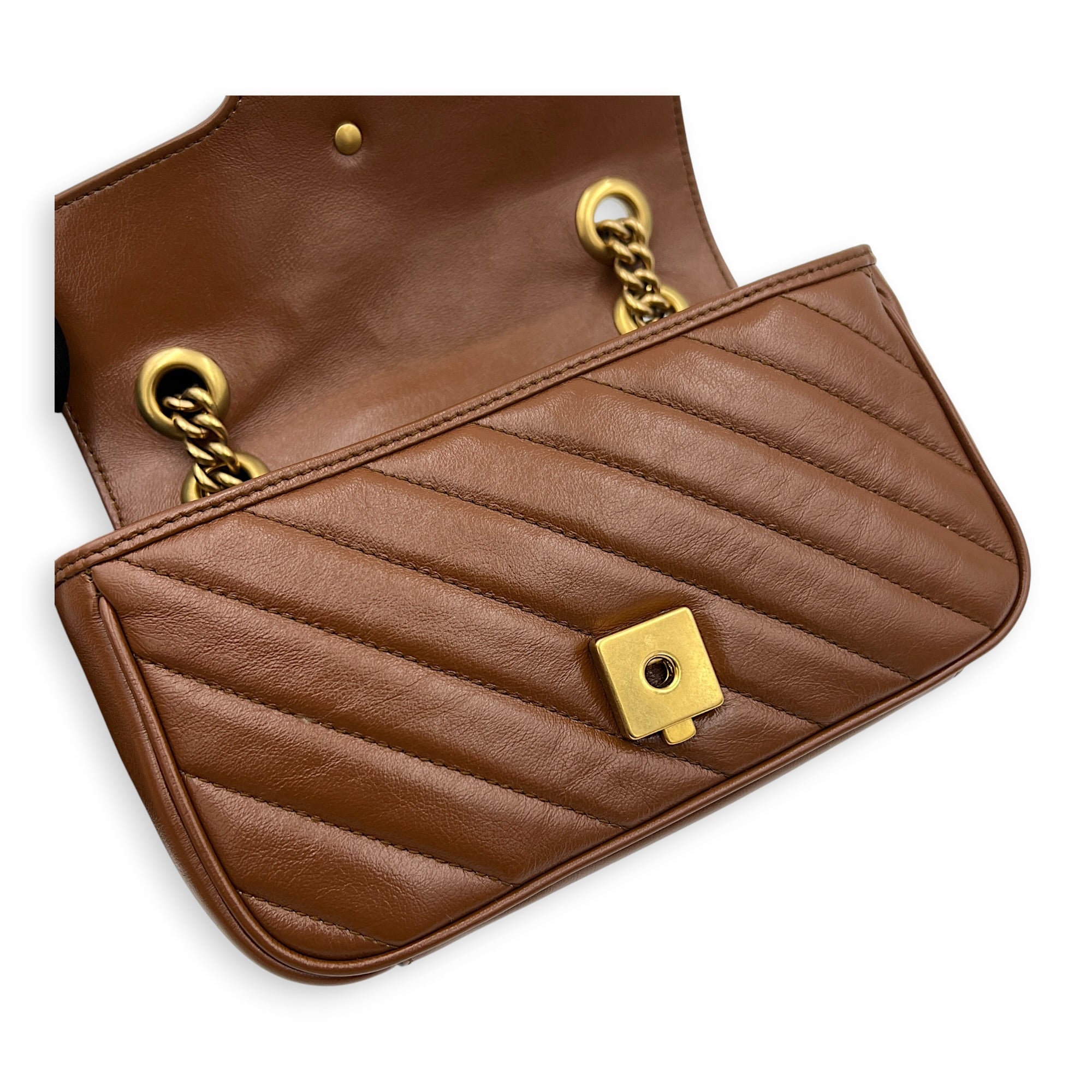 GG Marmont Shoulder Bag Brown in Calfskin, Gold hardware
