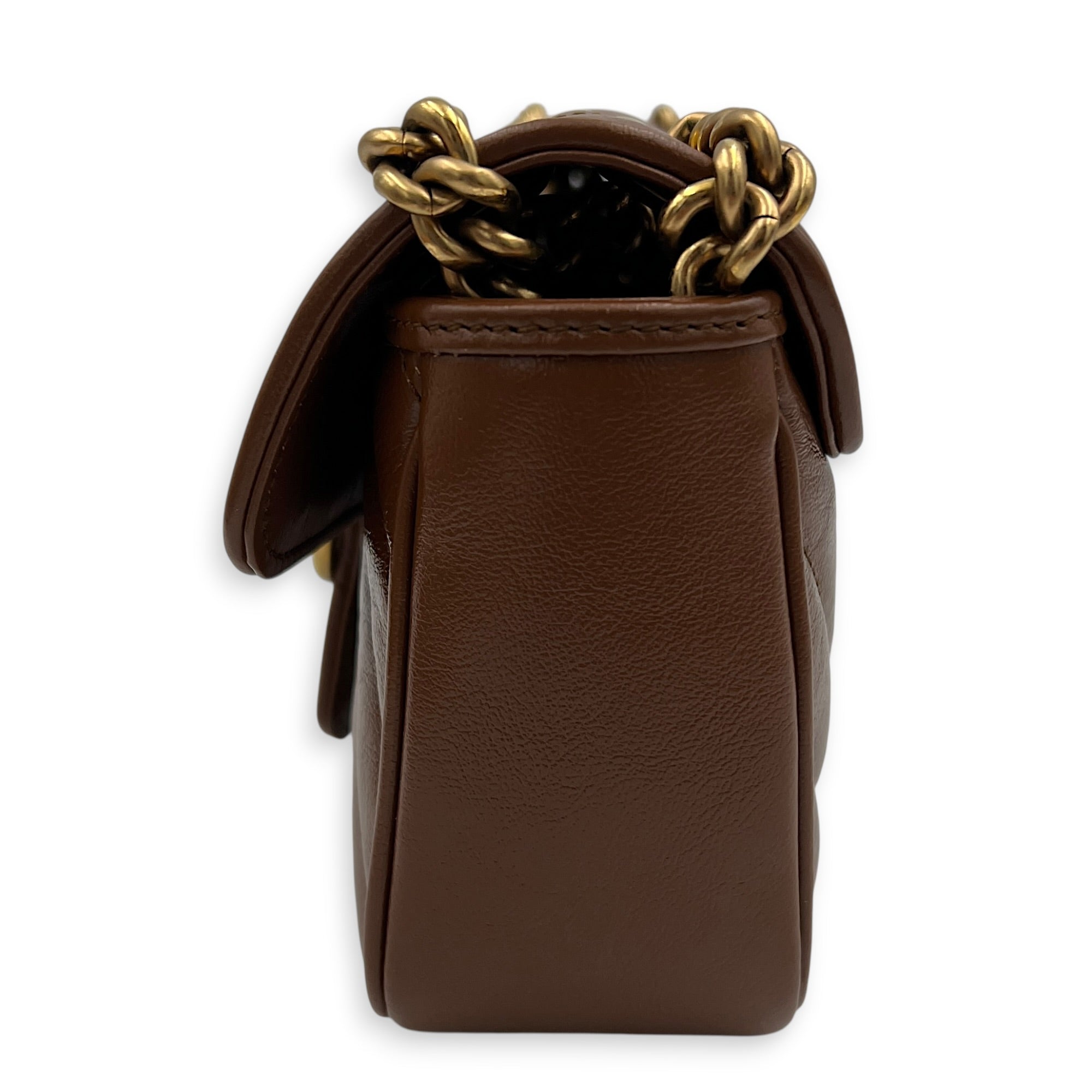 GG Marmont Shoulder Bag Brown in Calfskin, Gold hardware