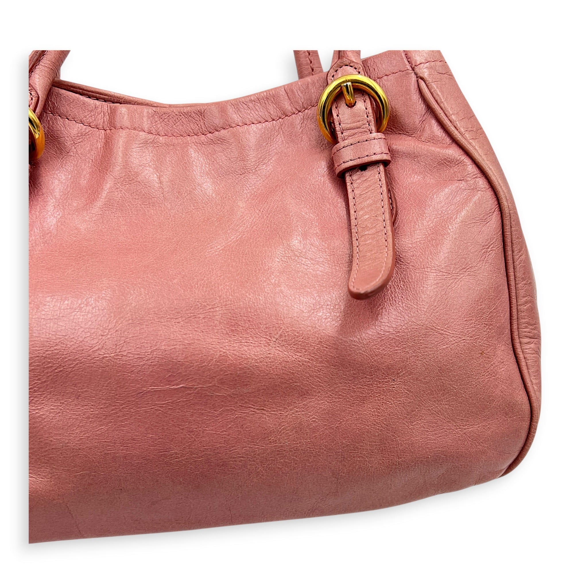 Bow Pink Shoulder Bag in Calfskin, Gold hardware