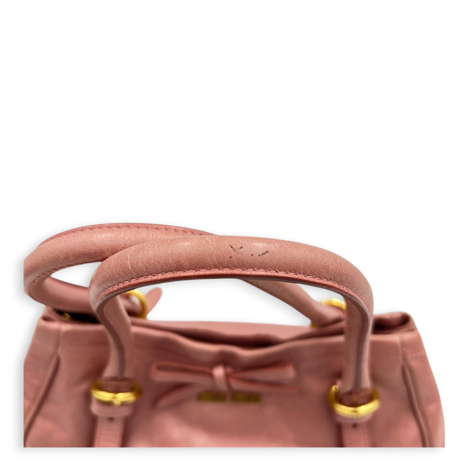 Bow Pink Shoulder Bag in Calfskin, Gold hardware