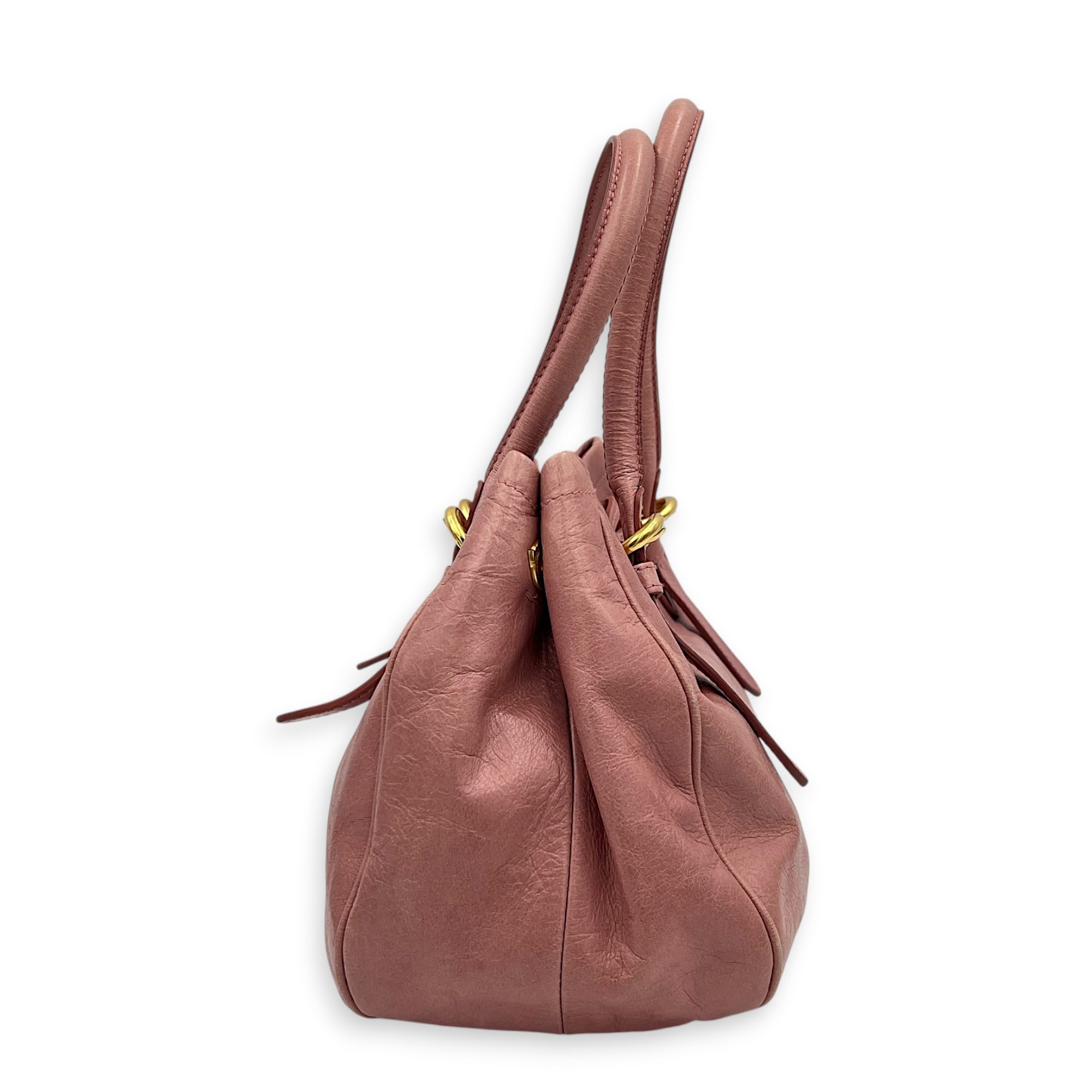 Bow Pink Shoulder Bag in Calfskin, Gold hardware