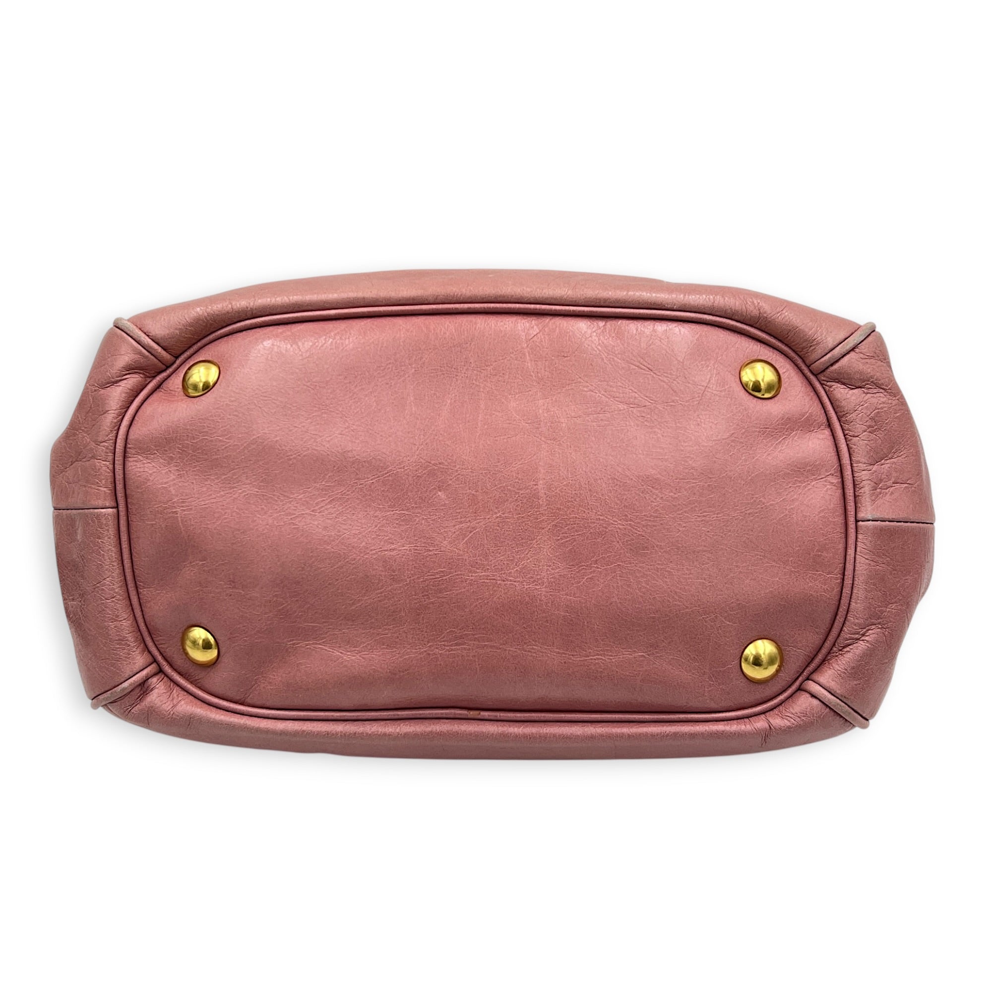 Bow Pink Shoulder Bag in Calfskin, Gold hardware