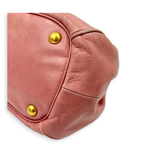 Bow Pink Shoulder Bag in Calfskin, Gold hardware
