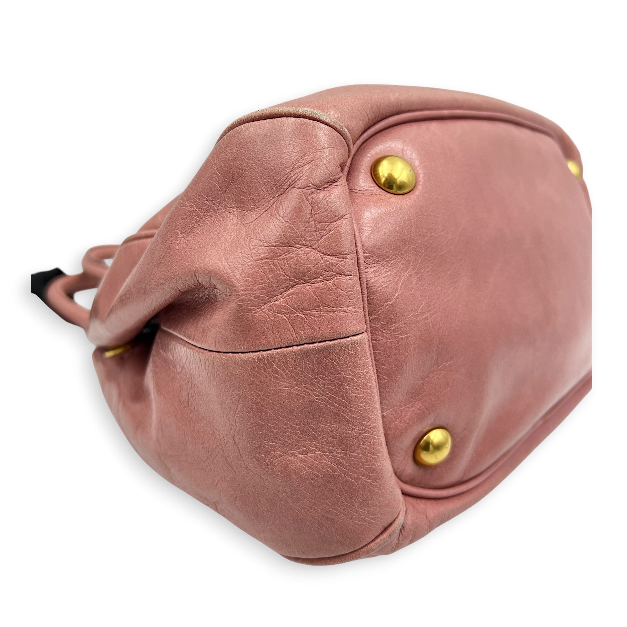 Bow Pink Shoulder Bag in Calfskin, Gold hardware