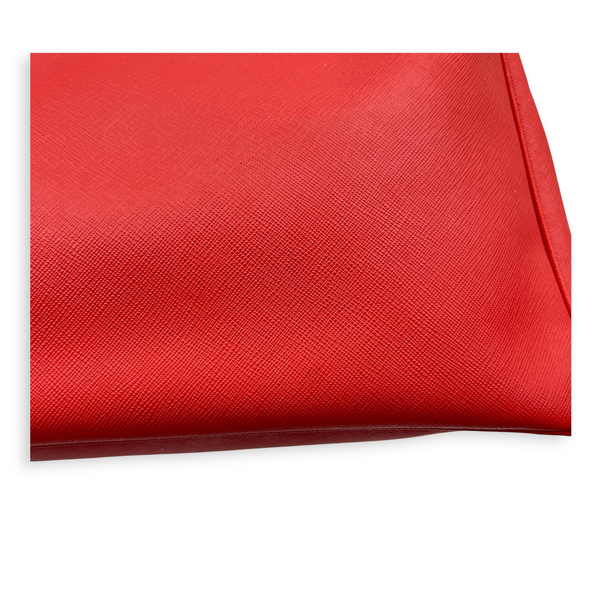 Galleria Top Handle Bag Red in Saffiano Leather, Gold hardware